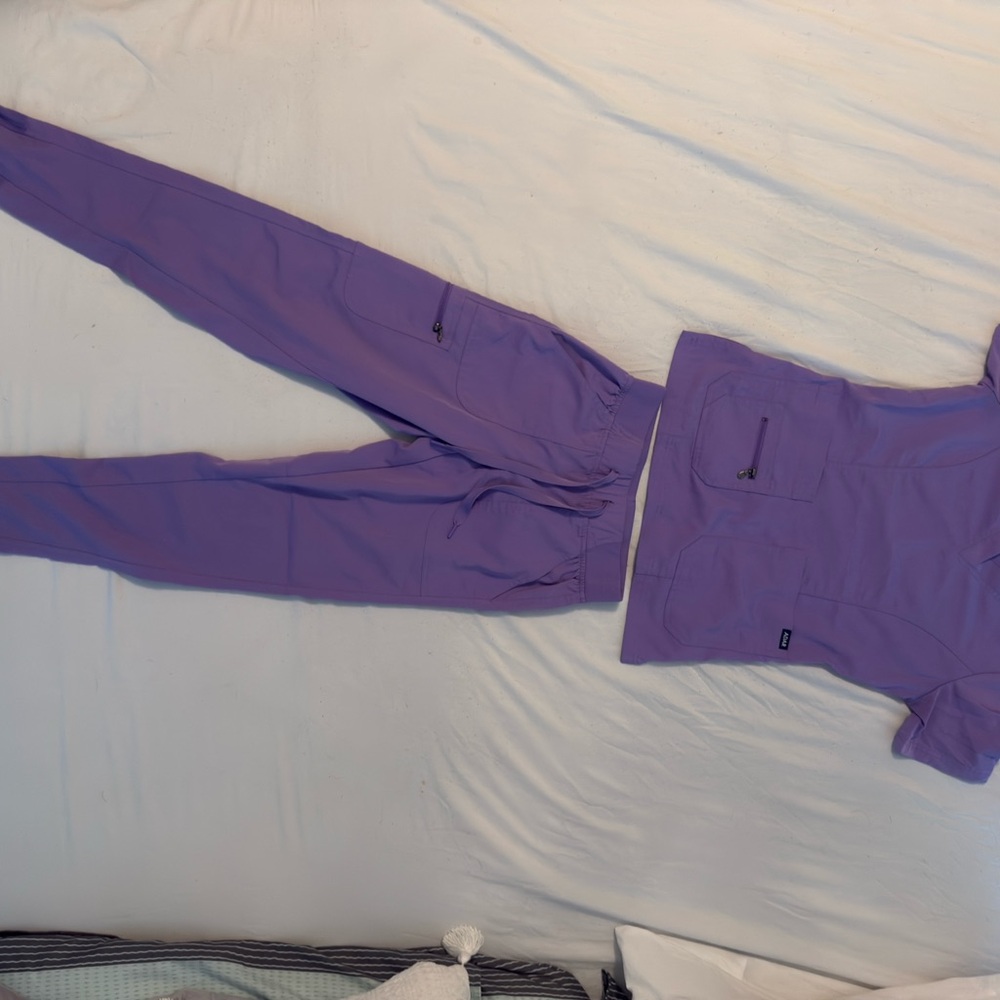 Adar Women's Purple srubs